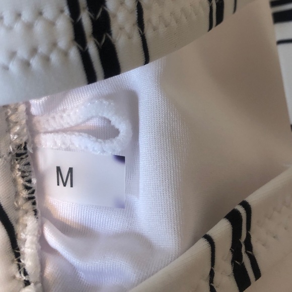 Bathing suit top - Picture 3 of 3